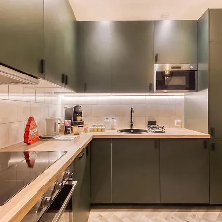 Apartment Moderne Avec Terrasse Parking Gratuit Montreuil (Seine-Saint-Denis)