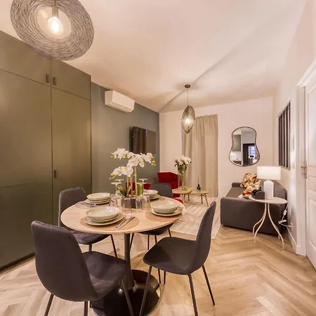 Terrasse Privee Parking Gratuit Metro 9 6 Pers موراوْيْ