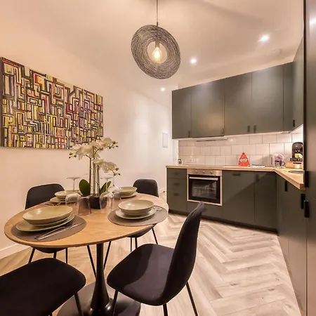 Moderne Avec Terrasse Parking Gratuit * Montreuil (Seine-Saint-Denis)